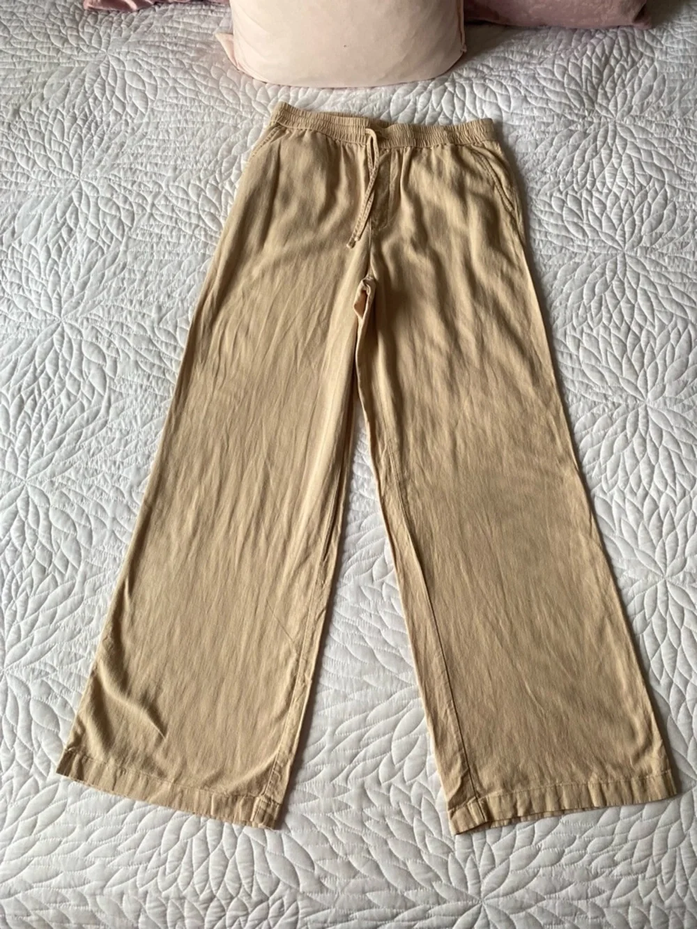 Beige Wide-Leg Pants – Size 10 Tall - Picture 4 of 7